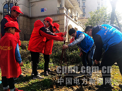 浙能濱海熱電：植樹進(jìn)社區(qū)