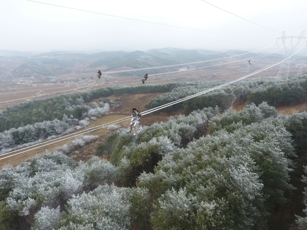  云南電網積極應對雨雪天氣確保電網安全