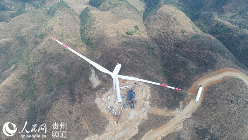 【圖文】貴州最大單體風電場首臺發電機組安裝完成（高清組圖）