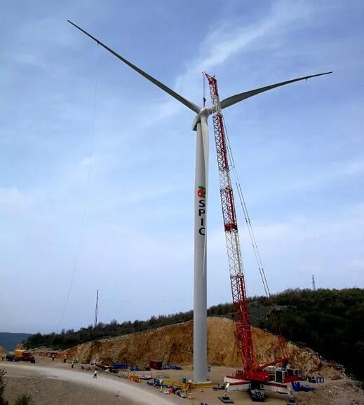 上海電力首個歐洲風電項目圓滿完成第一臺風機吊裝