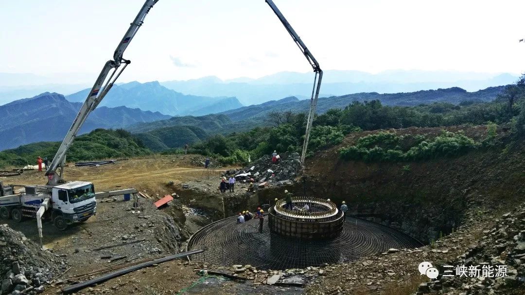 三峽新能源重慶武隆大梁子風電項目完成首臺風機基礎澆筑